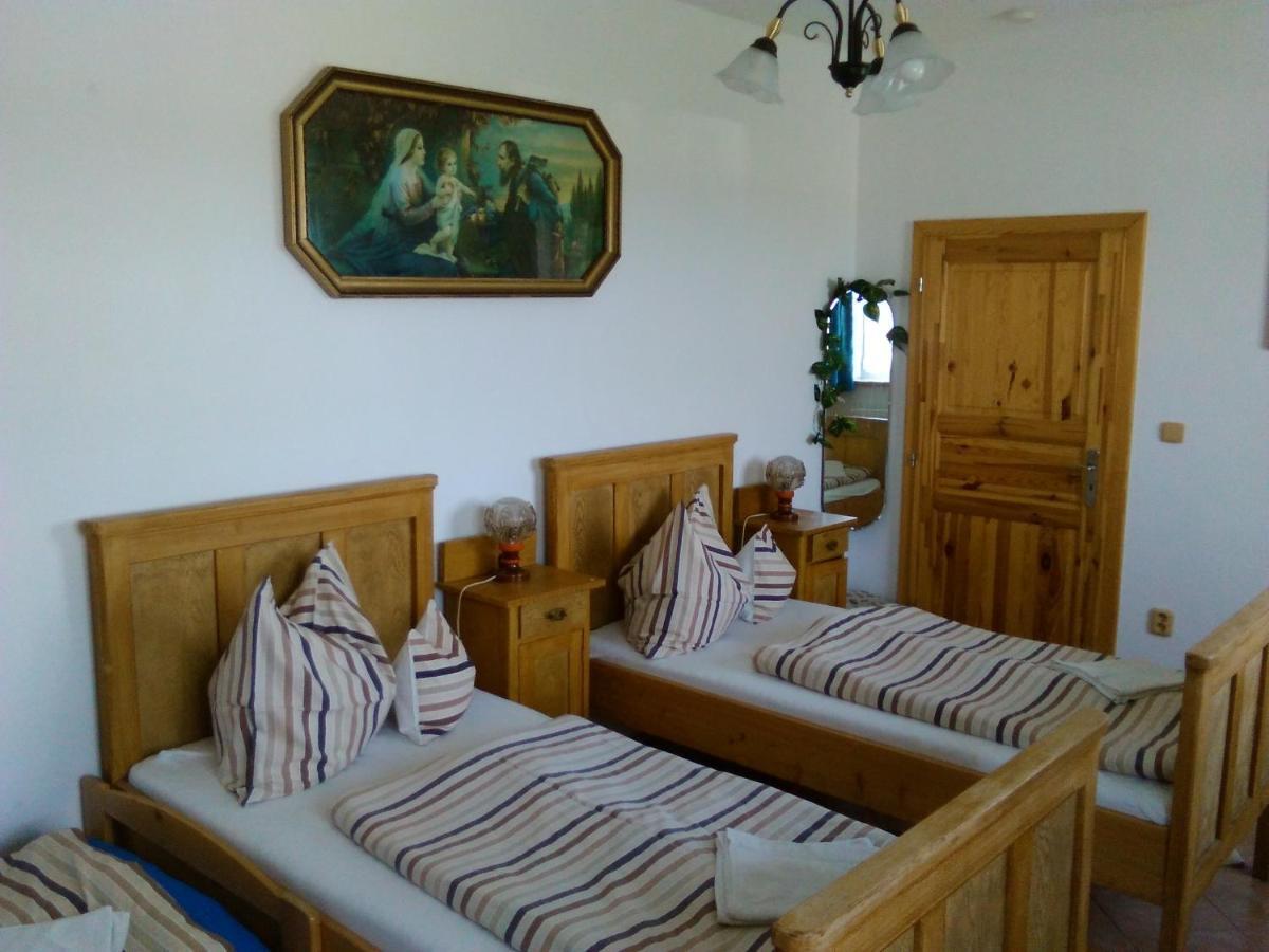 Pension Otevek Trhove Sviny Экстерьер фото